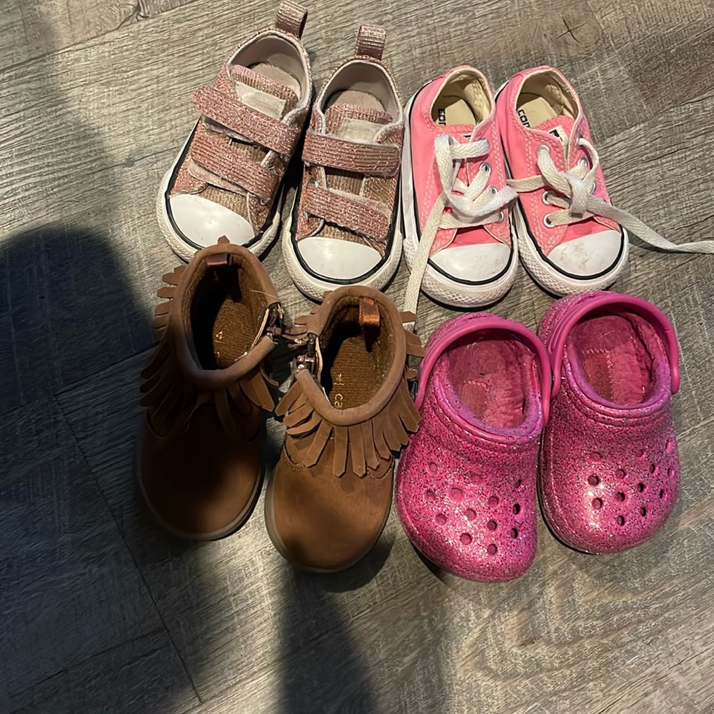 Size 4 baby shoes
